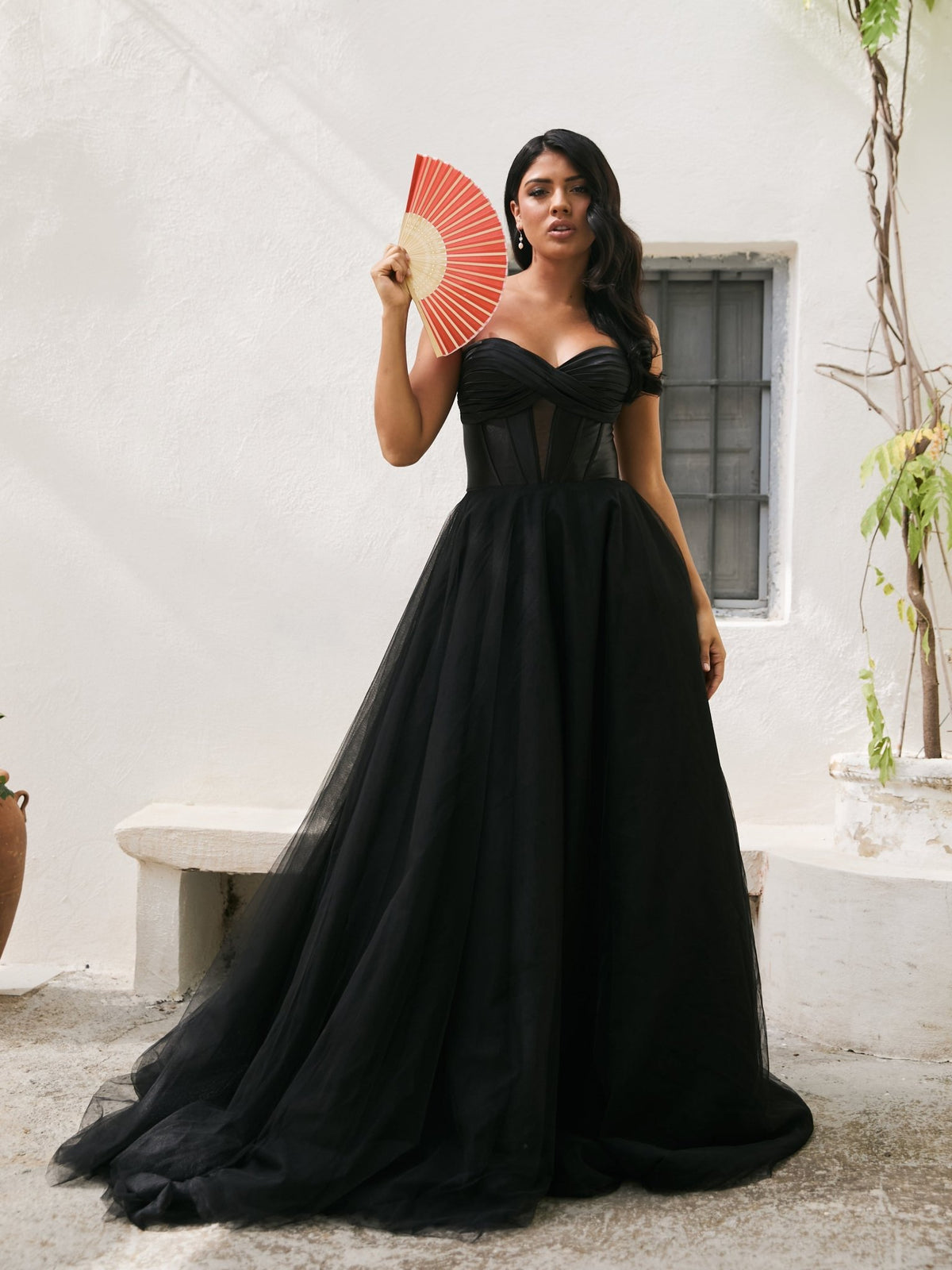 Black ball gown uk online